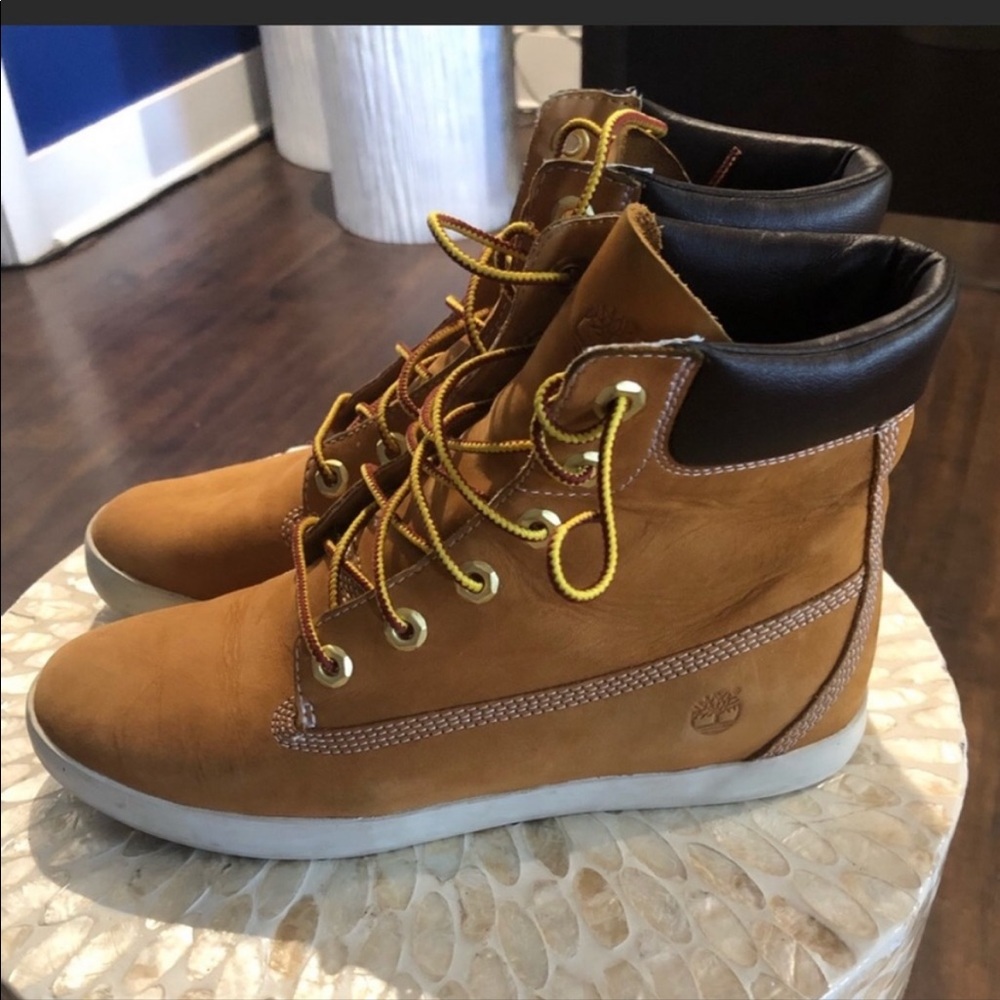 Timberland Women's Tan and Black Boots